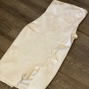 White simple ruffled dress